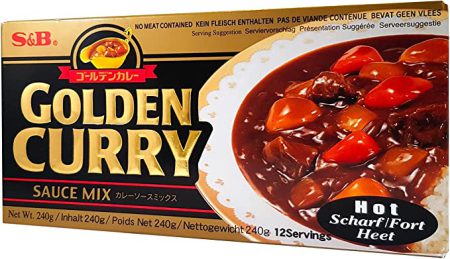 S&B GOLDEN CURRY HOT 220G