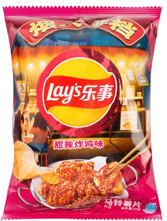 LAY’S POTATO CHIPS – SWEET AND SPICY CHICKEN FALVOUR 70G